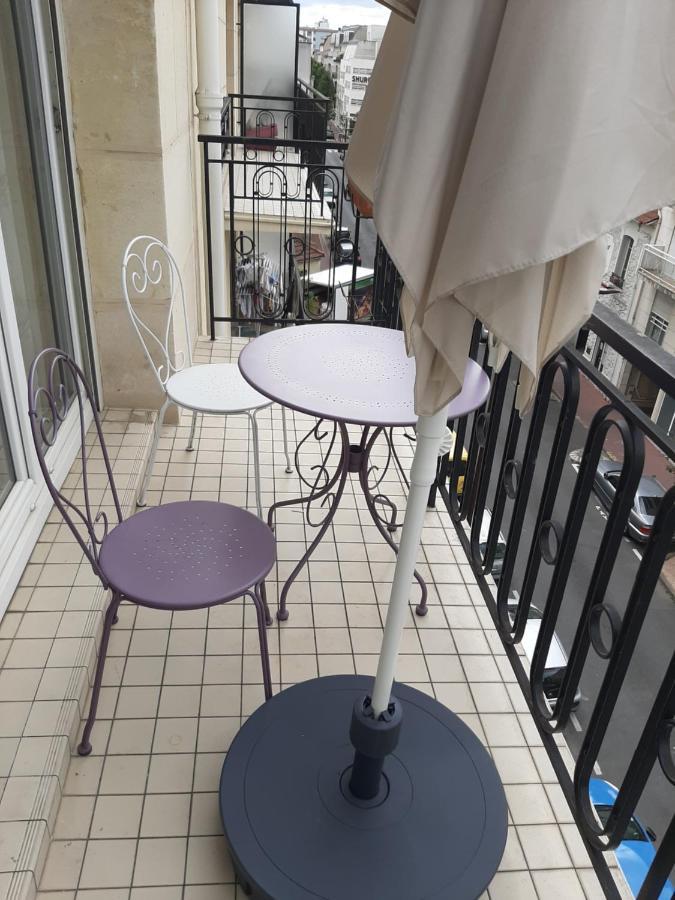 Appartement Cosy De Centre Ville Charenton-le-Pont Exterior foto